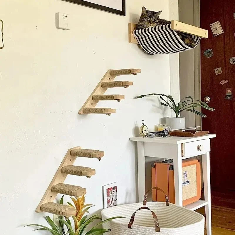 Arbre à chat mural - Espace optimisé, chat heureux !